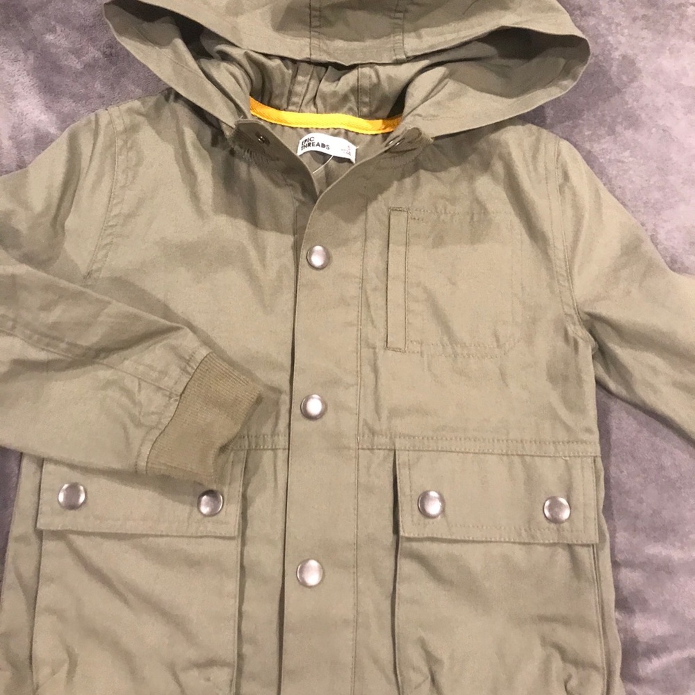 NWT Epic Threads olive light hooded jacket